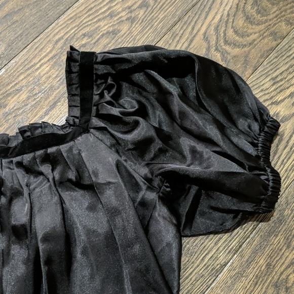 BCBG To The Max Satin Velvet Shirt Puff Sleeve - Picture 3 of 6